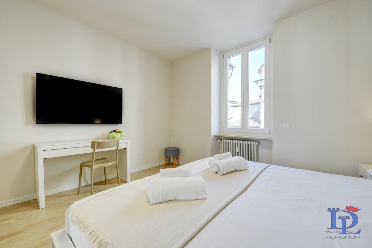 Desenzanoloft Official Partner Marriott Homes & Villas - Apa Dom Downtown Family Apartment ديسينسانو ديل غاردا المظهر الخارجي الصورة